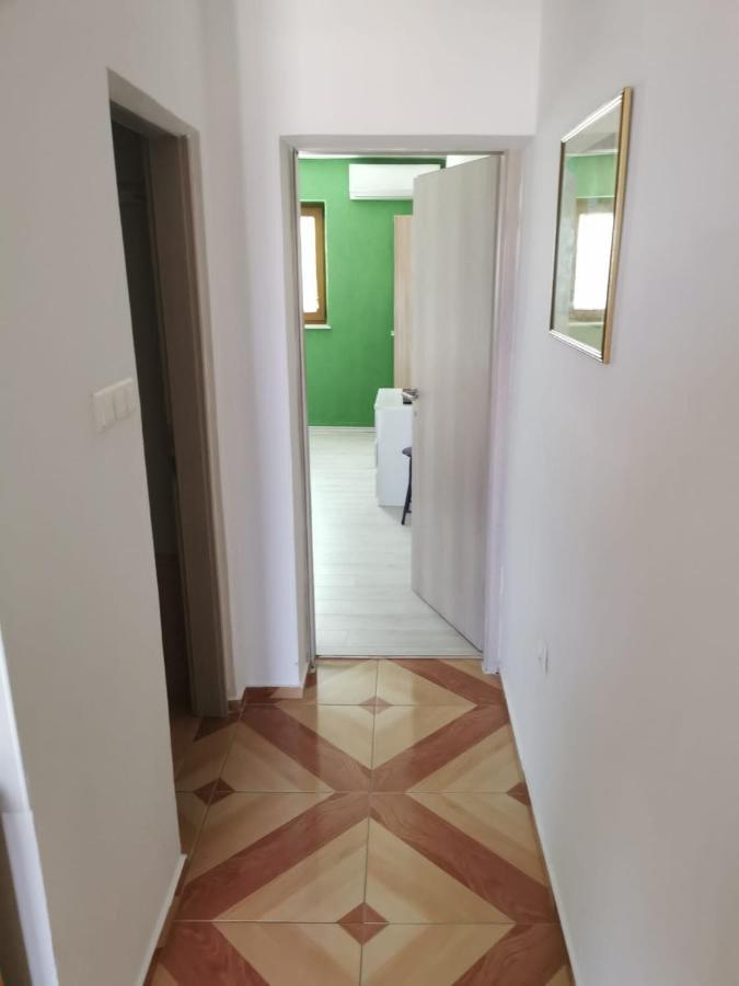 Guarda Alla Vita Njivice Exteriér fotografie