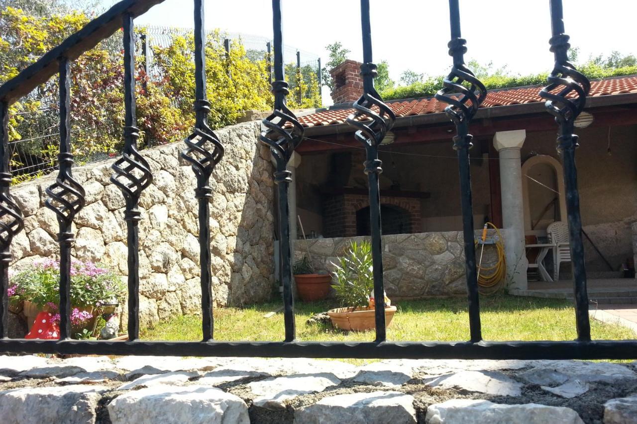 Guarda Alla Vita Njivice Exteriér fotografie